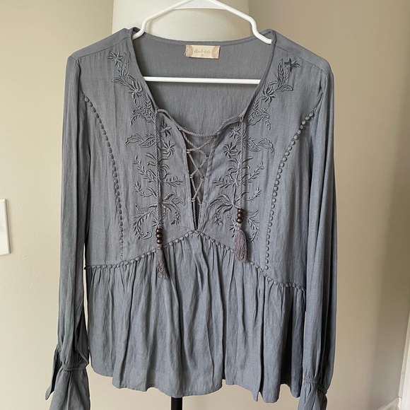 Altar’d state tops - Picture 1 of 5